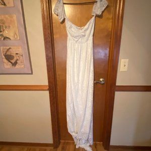 Maternity gown for photoshoot